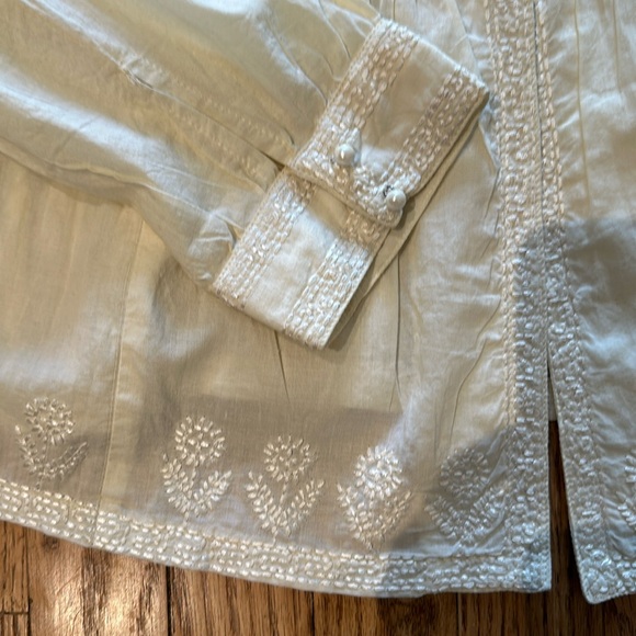 Absolutely beautiful embroidered long sleeve top from Doubled D Ranch NWOT - Picture 7 of 8